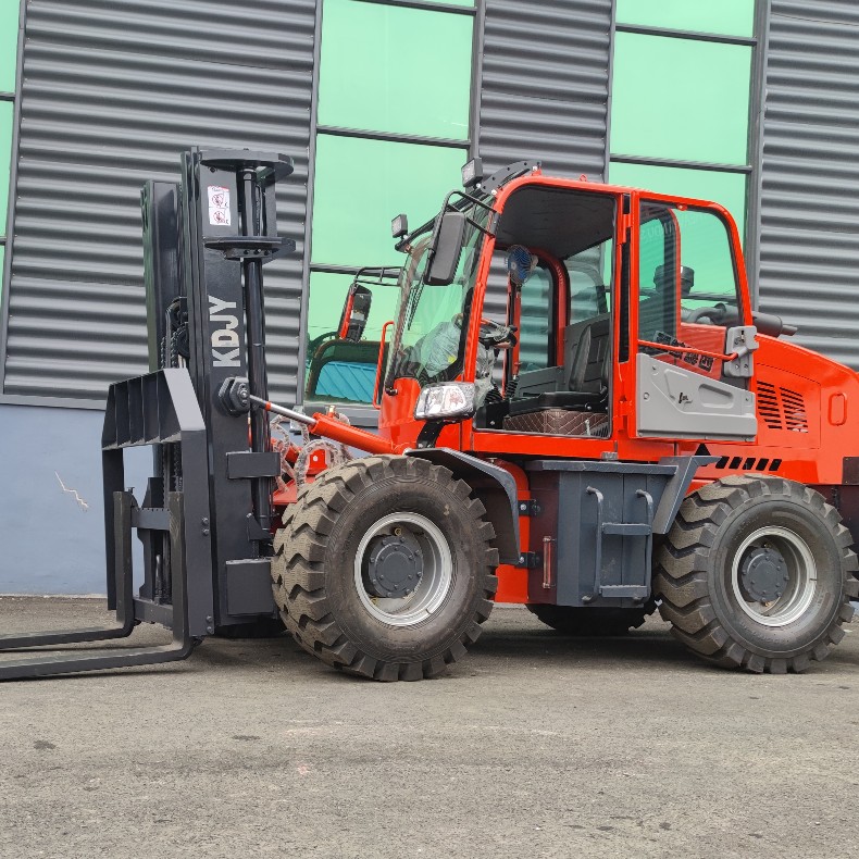 the difference between two-stage mast and three-stage mast for all terrain forklift