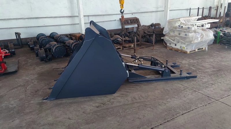 a customized forklift bucket,It supports quick change interface