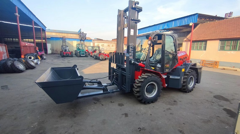Kaystar Landtiger35Pro 3.5t four-wheel off-road forklift  with bucket and cab