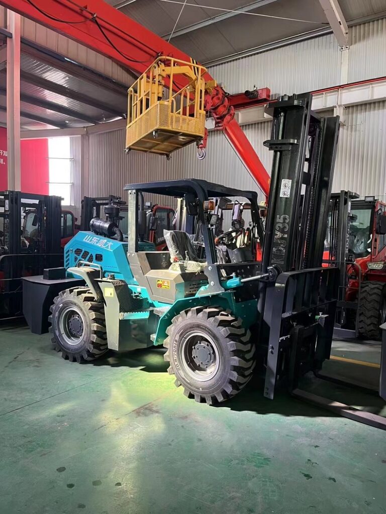 Construction machinery manufacturers show a 3.5t small off-road forklift-China Kaystar 4x4 Lift Truck