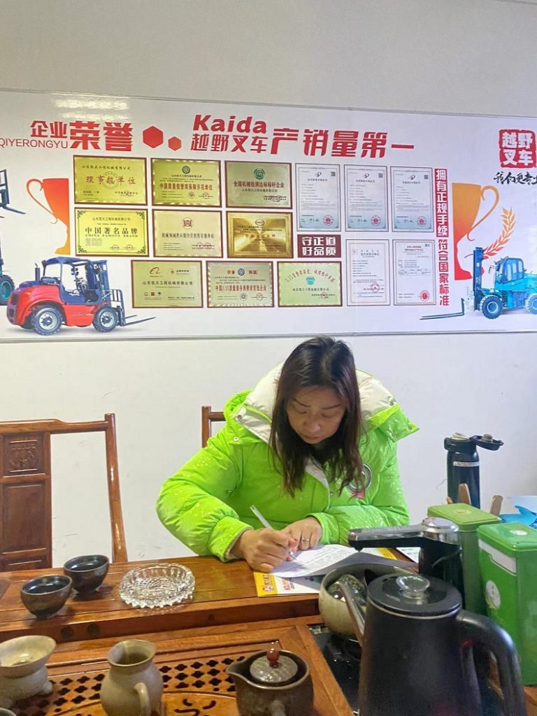 Kaystar forklift customer from Shanghai, China