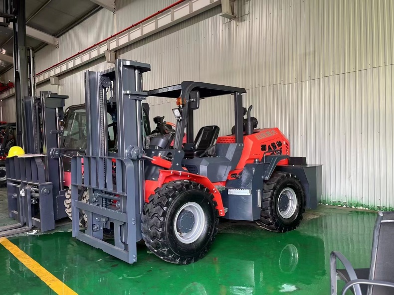 full-time four-wheel drive forklift-Kaystar Landtiger35Pro