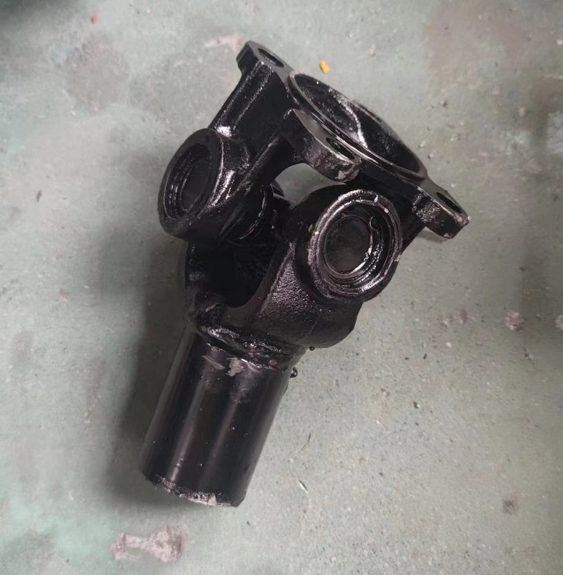 The drive shaft of Chinese four-wheel drive off-road forklift for sale