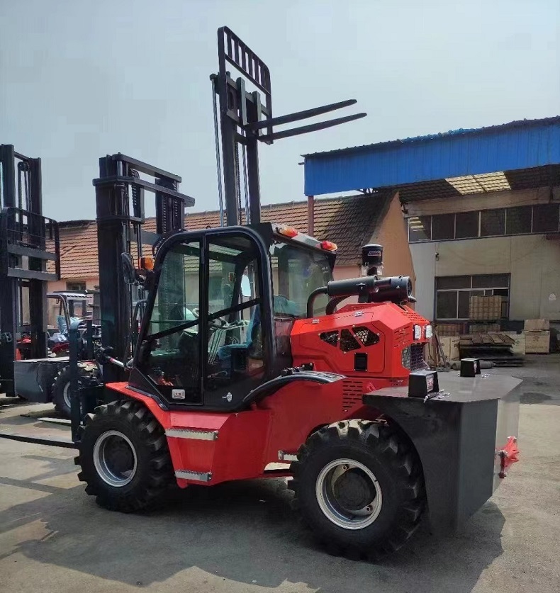 3.5 tons articulated rough terrain forklift, rear articulated.