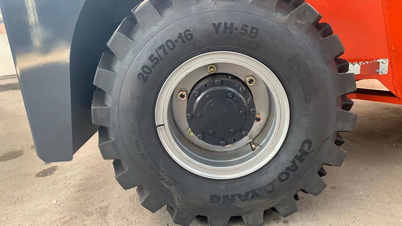 20.5/70-16 YH-5B Chaoyang high-tread tires for  china kaida 4wd forklift 3.5t