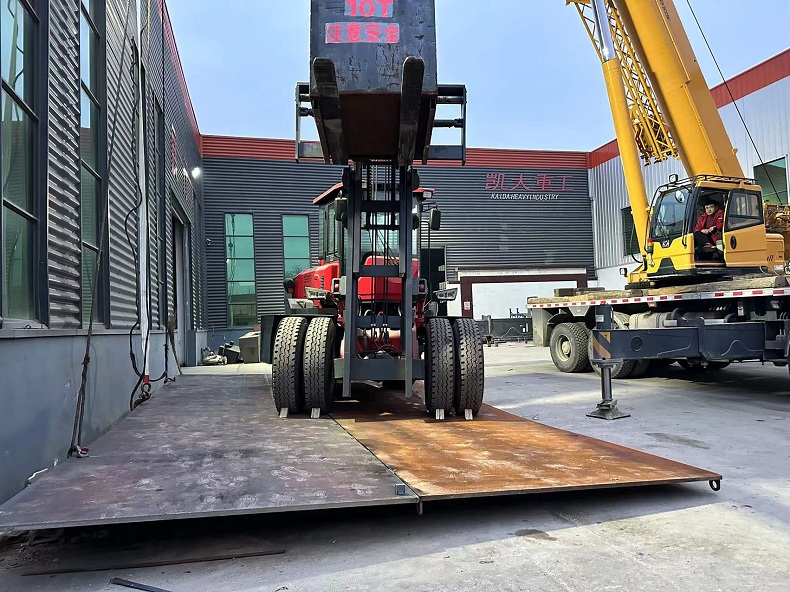 Kaystar(KAIDA)10T Articulated Four-Wheel Drive Forklift,10 tons rough terrain forklift for sale.