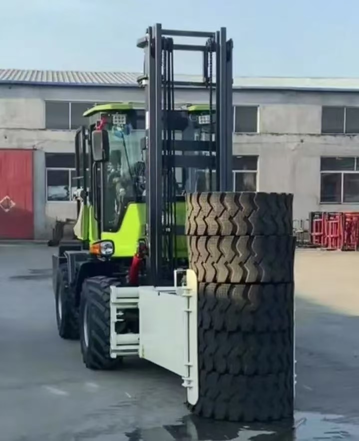 Outdoor Tire Handling Forklift
