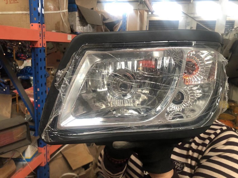 China 4WD forklift replacement parts

