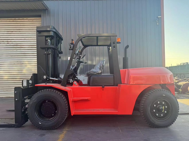 10 ton diesel forklift（carretilla elevadora diésel de 10 toneladas）

