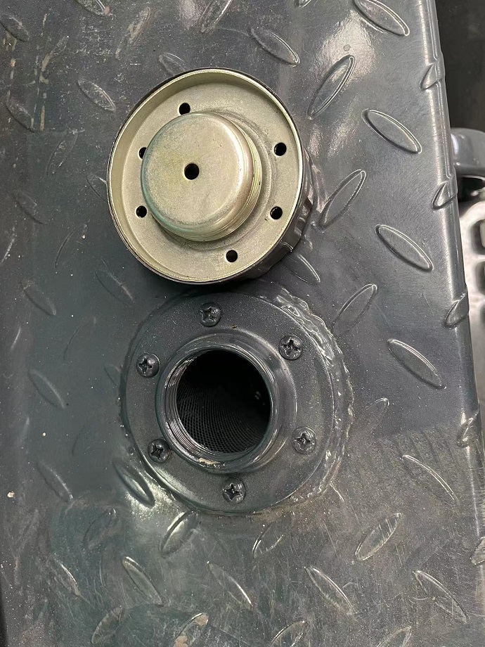 Fuel tank cap for KDJY35 rough terrain forklift

