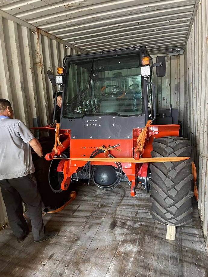 container-friendly 5 ton articulated rough terrain forklift

