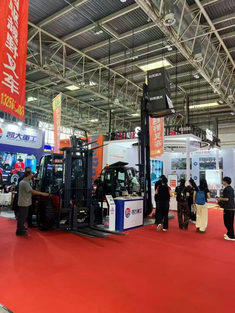 Chinese manufacturer of off-road forklifts for construction and agriculture