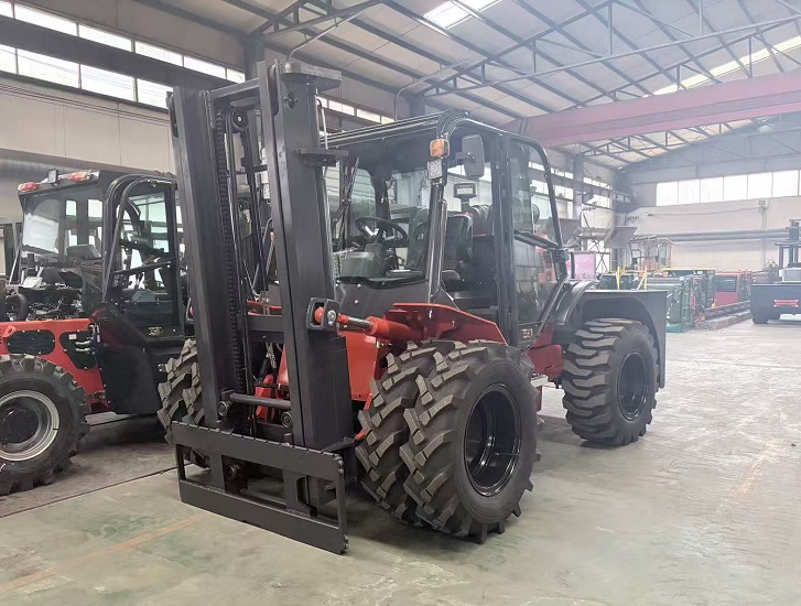 Landtiger70R 7 Tons 4x4 rough terrain forklift