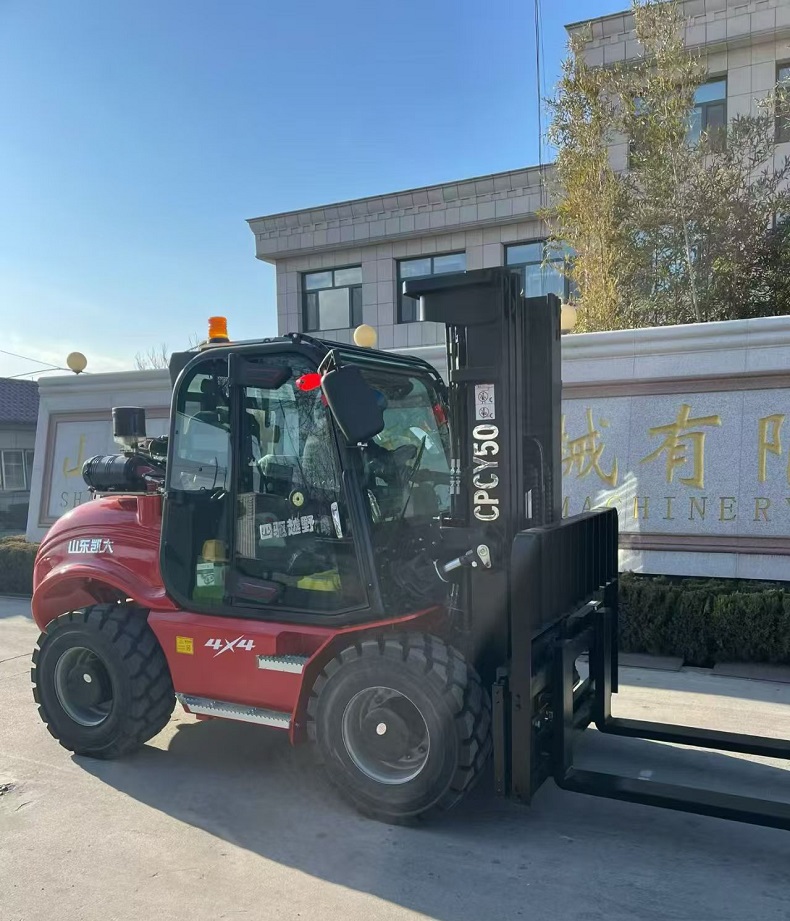 Pioneer50A 4WD forklift