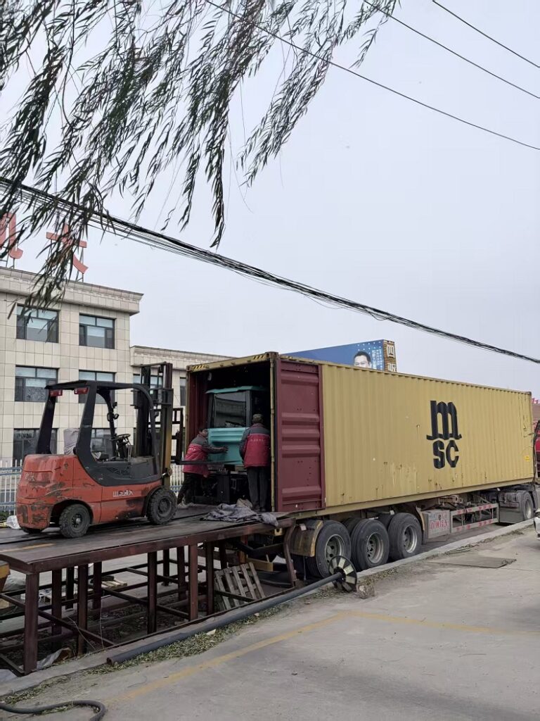 China Kaida factory preparing off-road forklift for overseas sea freight shipment