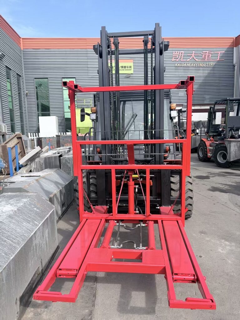 Kaystar Pioneer50 5 ton 4WD rough terrain forklift with hydraulic corn tipping attachment